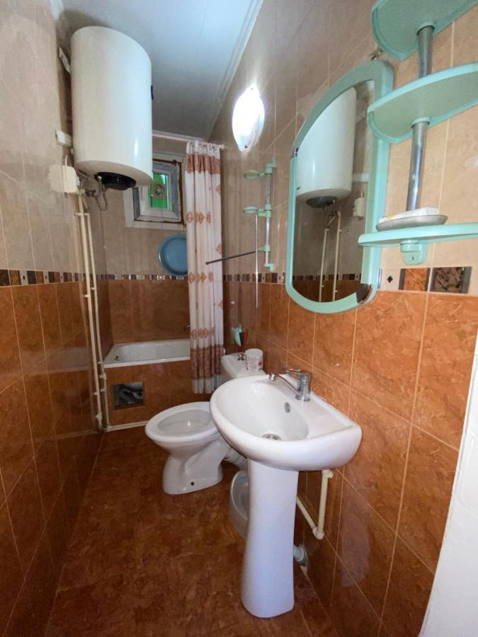 Семейный Дворик סוקהום מראה חיצוני תמונה